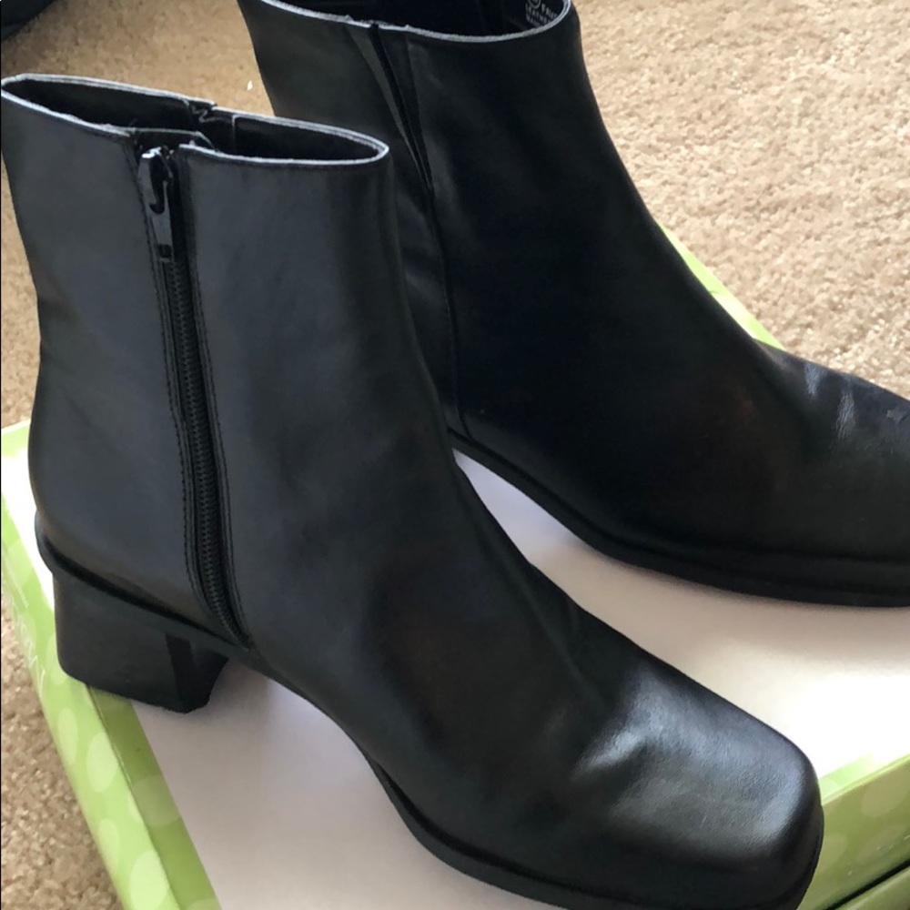 Woman’s Black Boots